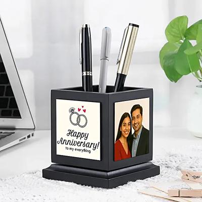 Elegant White Rotating Photo Pen Stand